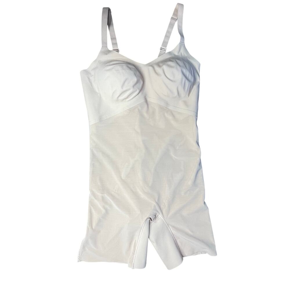 Honeylove Mid-Thigh Sleeveless V-Neck Sculpt Compression Bodysuit Sand size XL - Picture 4 of 9